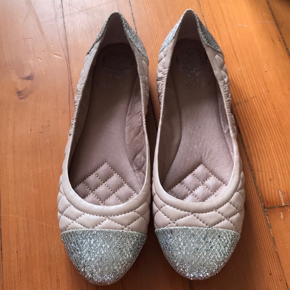 Vince camuto flat